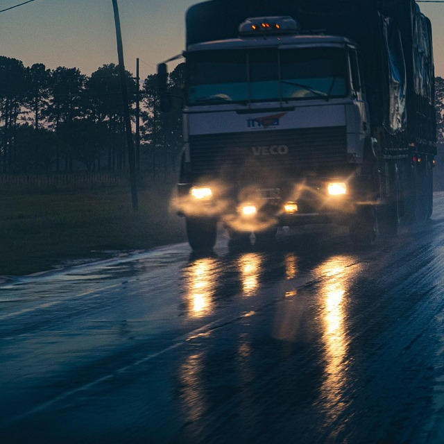 delivery truck shipping boxes